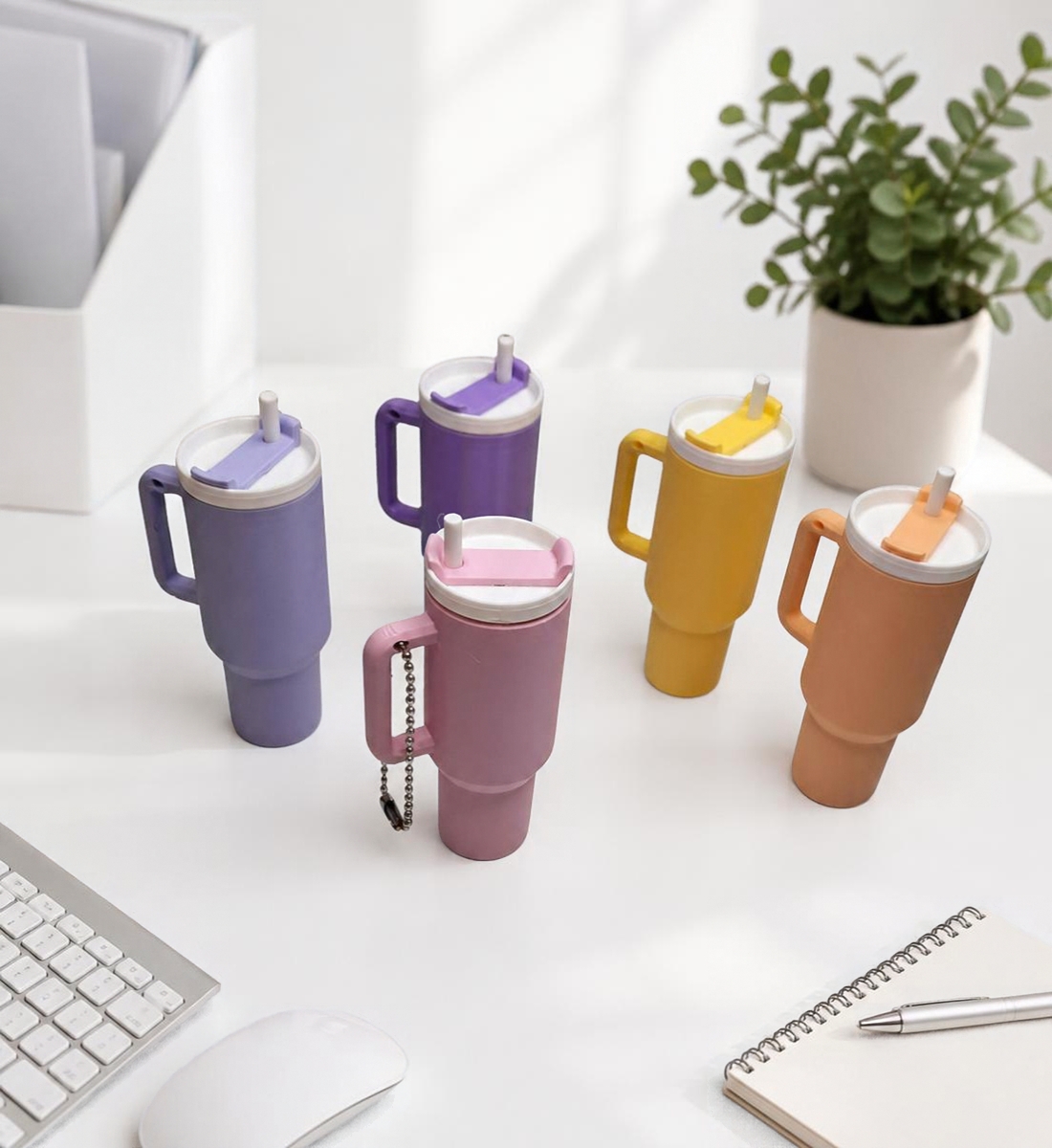 Mini tumbler sleutelhangers in pastelkleuren